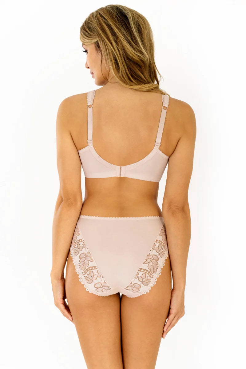 Krūtinę vizualiai mažinanti liemenėlė (105H paskutinis dydis)