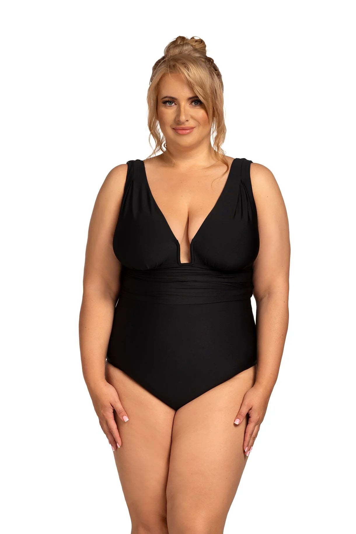 Slimming waist, stronger compression, removable straps