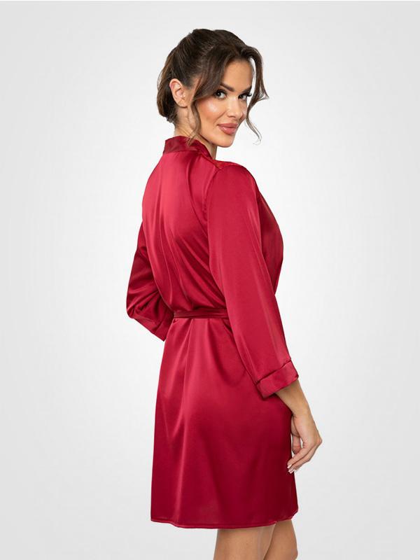 Chalatas su nėrinukais