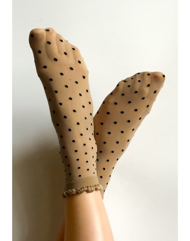 Opaque, thick tights